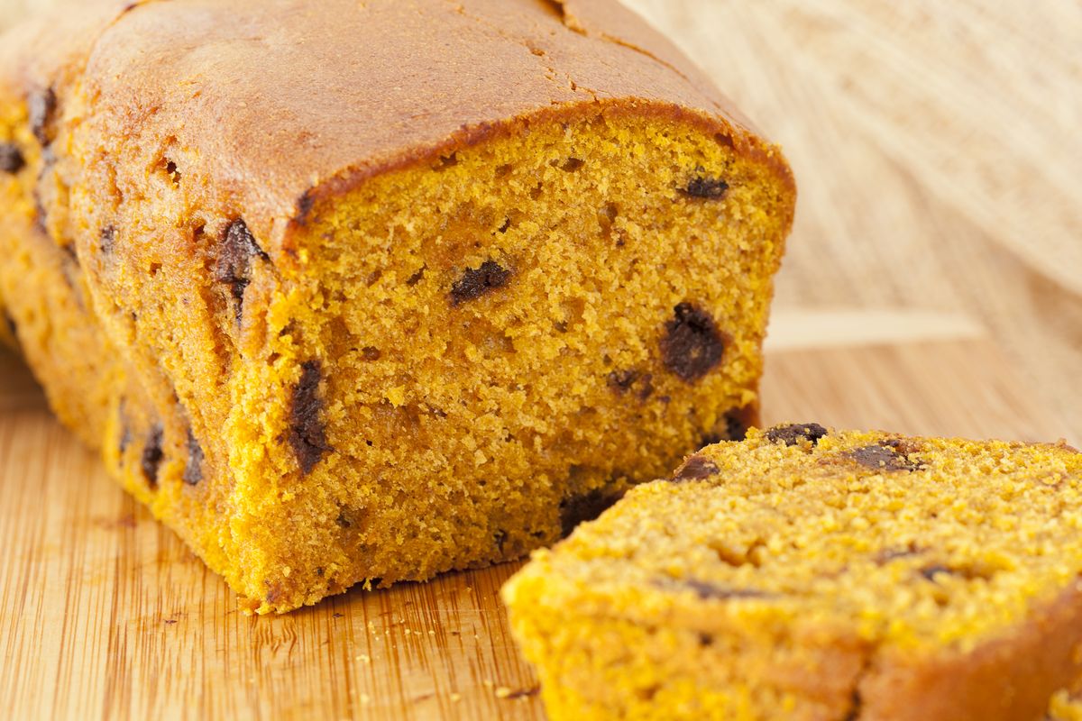 Pumpkin and chocolate plumcake