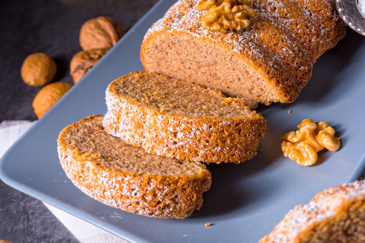 Gluten-free walnut loaf cake