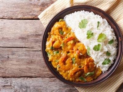 Gamberi al curry: la ricetta del piatto unico con riso basmati!