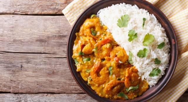 Gamberi al curry: la ricetta del piatto unico con riso basmati!