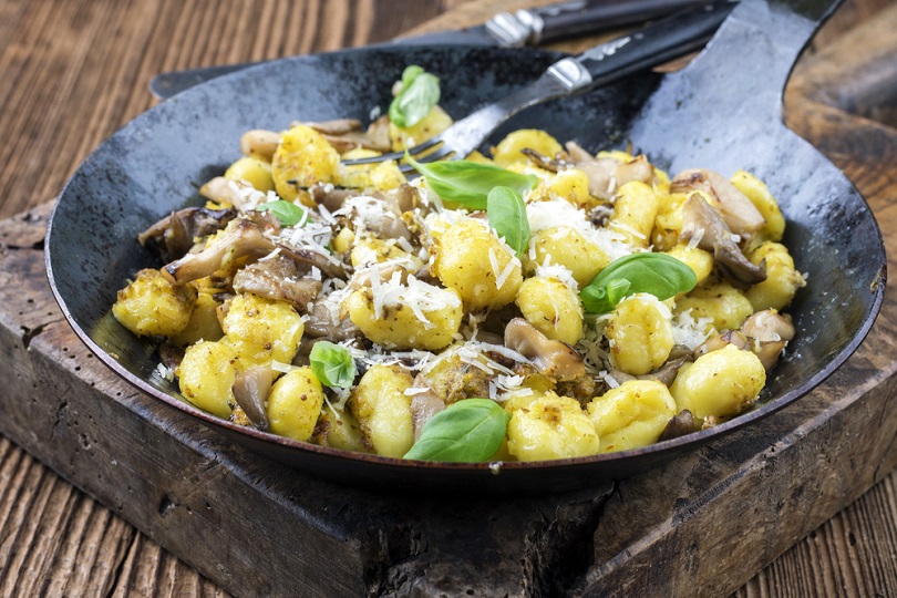 Gnocchi ai funghi gratinati al forno