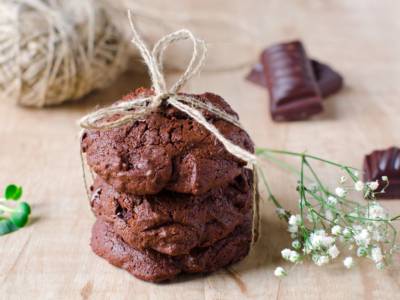 Biscotti di Natale al cioccolato: la ricetta anche con il Bimby!