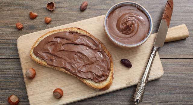 Come fare la Nutella fatta in casa: morbida e squisita