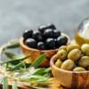 Come conservare le olive sotto sale: la ricetta e i metodi più efficaci