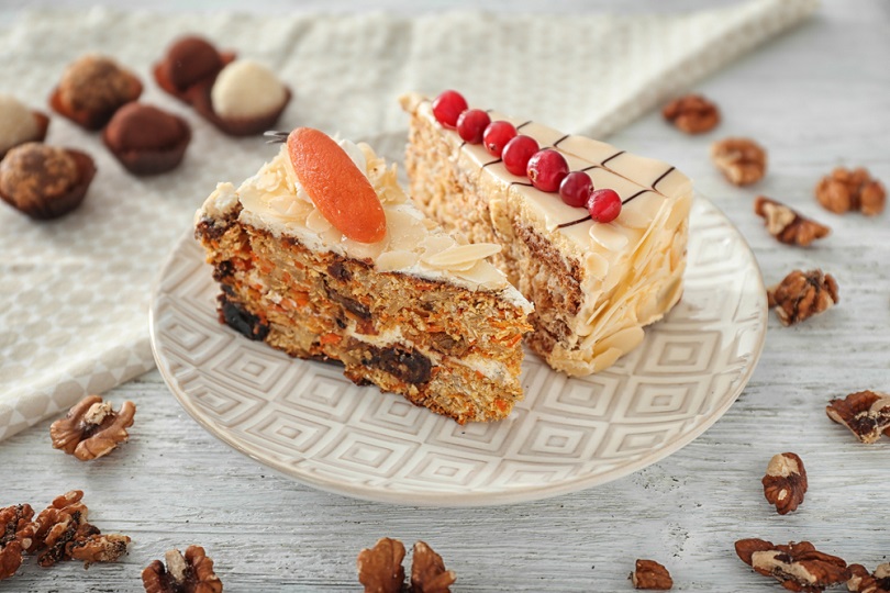 Torta di carote e frutta secca