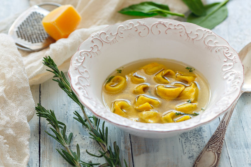 Tortellini in brodo
