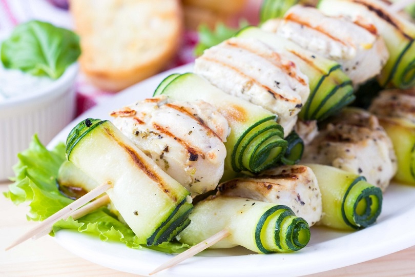 Spiedini di pesce spada e zucchine