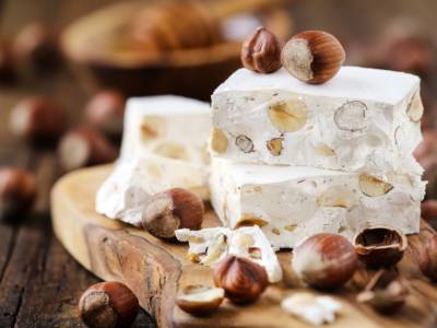 Come fare il torrone fatto in casa?