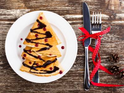 Un’idea originale per le Feste: l’albero di Natale di crepes