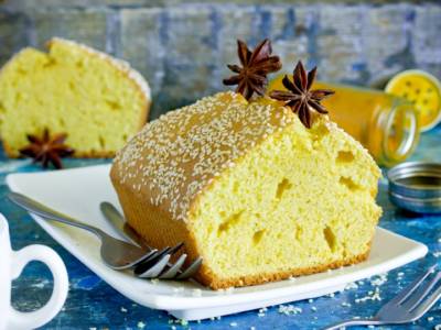 Plumcake con curcuma e limone: un dolce aromatico e perfetto per la colazione!
