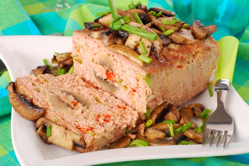 Polpettone con prosciutto e funghi