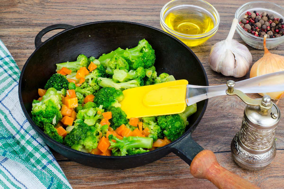 Broccoli e carote in padella