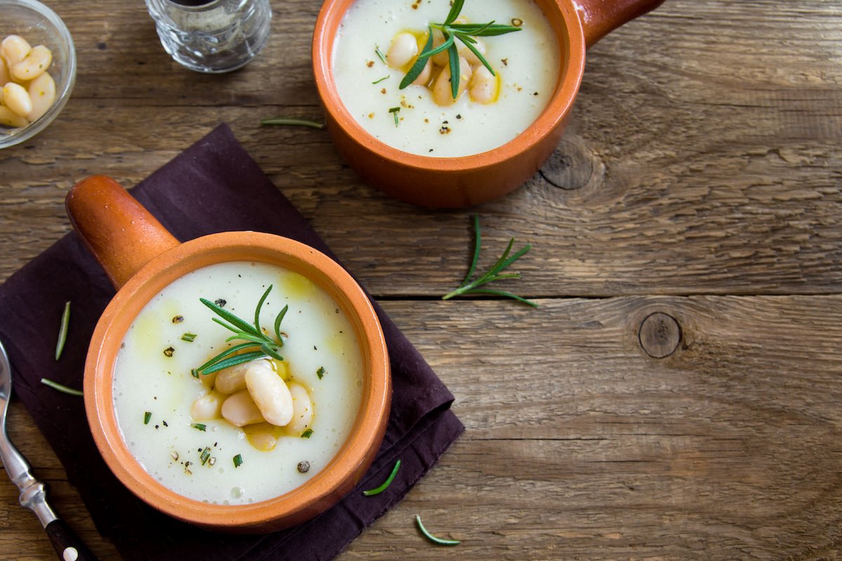 Cauliflower and cannellini cream soup