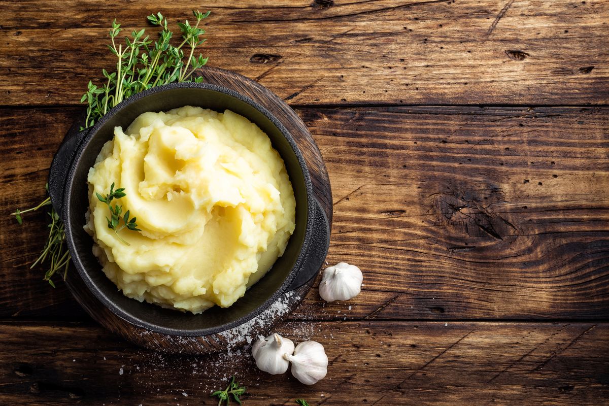 Purè di patate al parmigiano e all'aglio