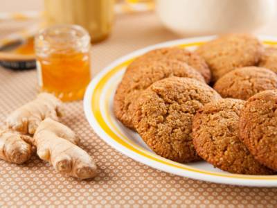 Biscotti allo zenzero fatti in casa: la ricetta per i biscottini deliziosi e profumati