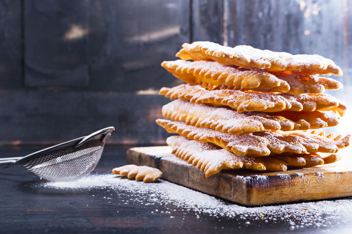 Dolci Di Carnevale Le Ricette Tipiche Italiane Fritti Al Forno E Torte