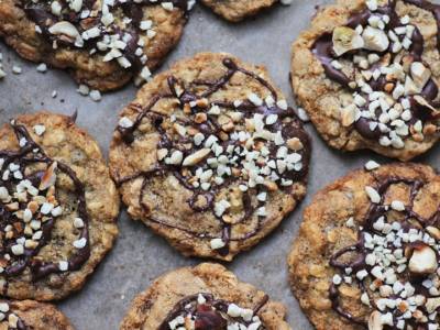 Deliziosi cookies vegani, i biscotti con gocce di cioccolato
