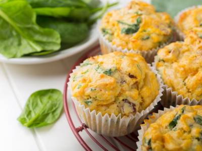 Muffin salati con spinaci e feta: che buoni!