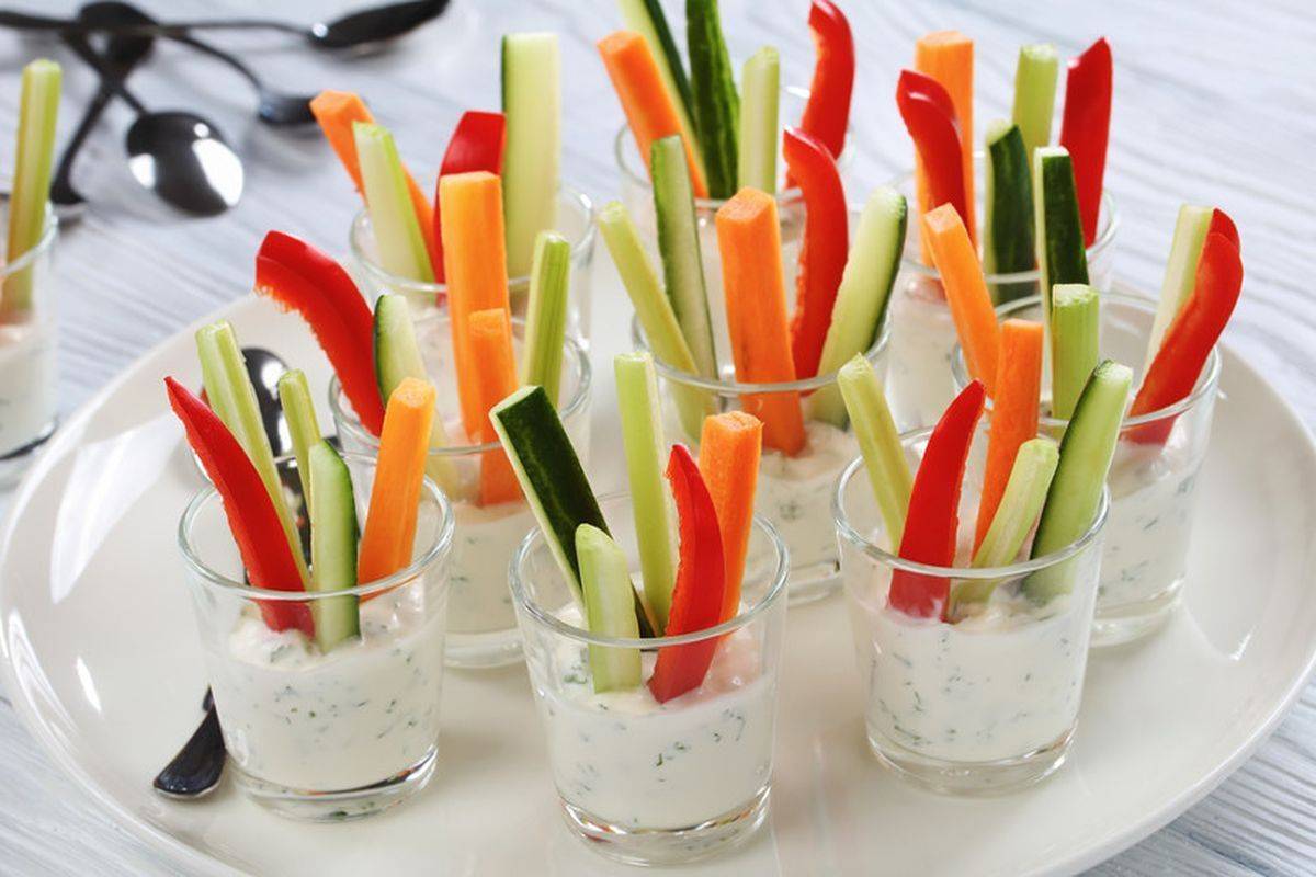 Bicchierini formaggio e verdure: la ricetta per antipasti sfiziosi