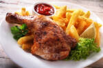 Cosce di pollo arrosto con patatine