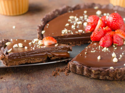 Crostata al cioccolato e fragole: un dessert golosissimo!