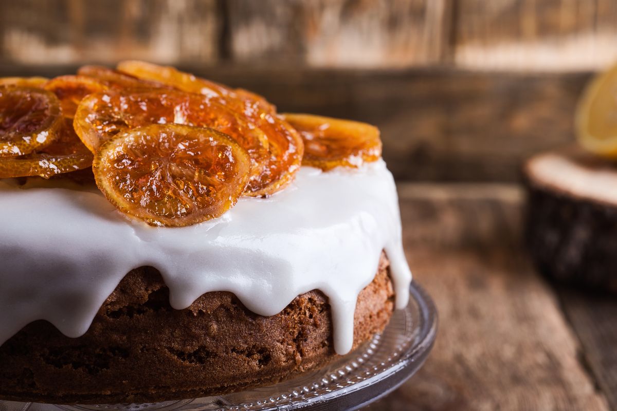 Torta con crema di limone