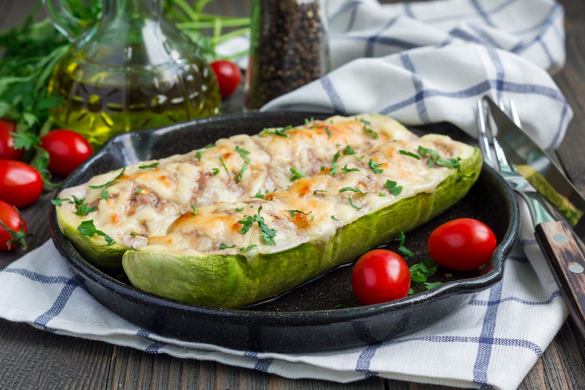 Zucchini stuffed with tuna