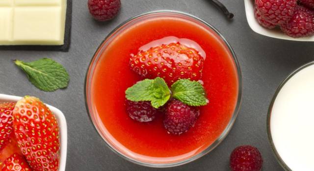 Salsa di fragole (o coulis): il topping perfetto!