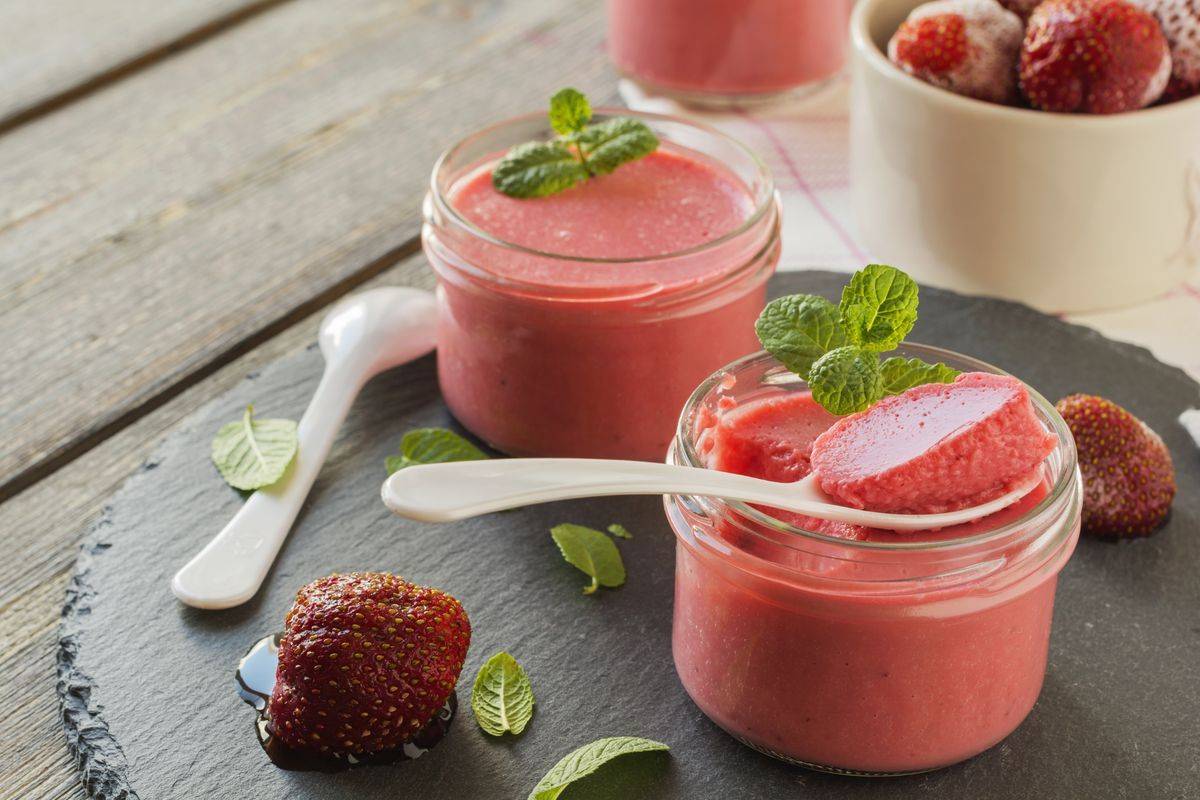 Strawberry mousse