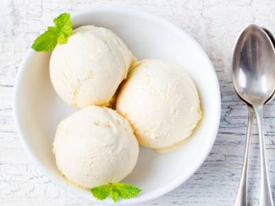 Siete a dieta? Provate il gelato di frutta senza panna!