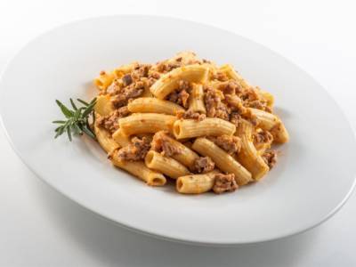 Pasta alla genovese: la ricetta originale con il ragù tipico napoletano