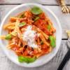 Pasta con crema di peperoni e gorgonzola
