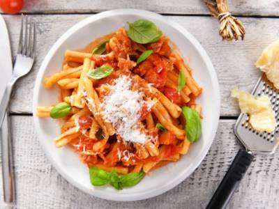 Pasta con crema di peperoni e gorgonzola: che ricetta!