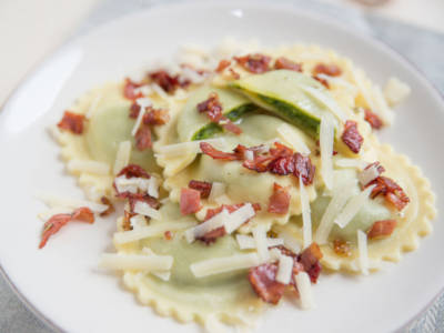 Irresistibili ravioli ripieni di patate e asparagi: una ricetta da non perdere