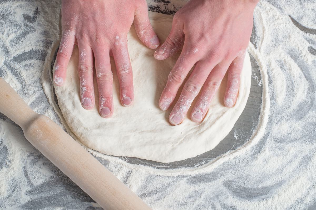 Stendere focaccia di Nino