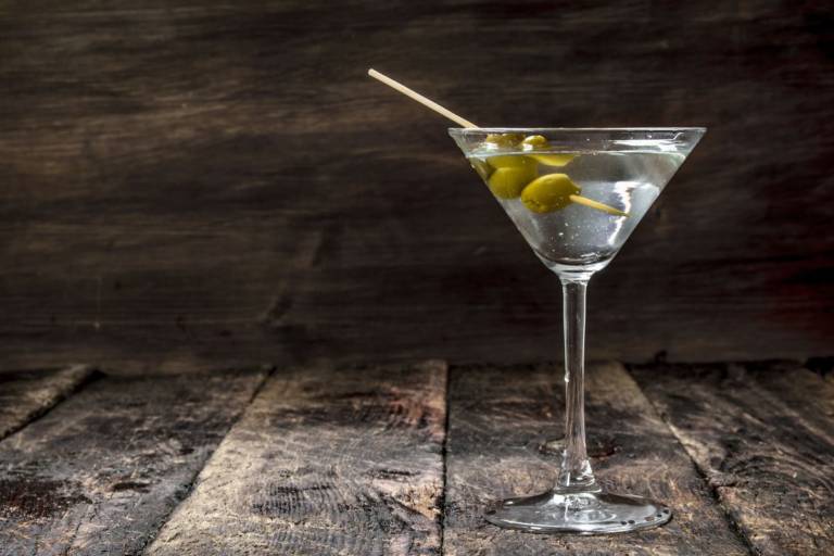 Martini Dry la ricetta del cocktail con gin e vermouth
