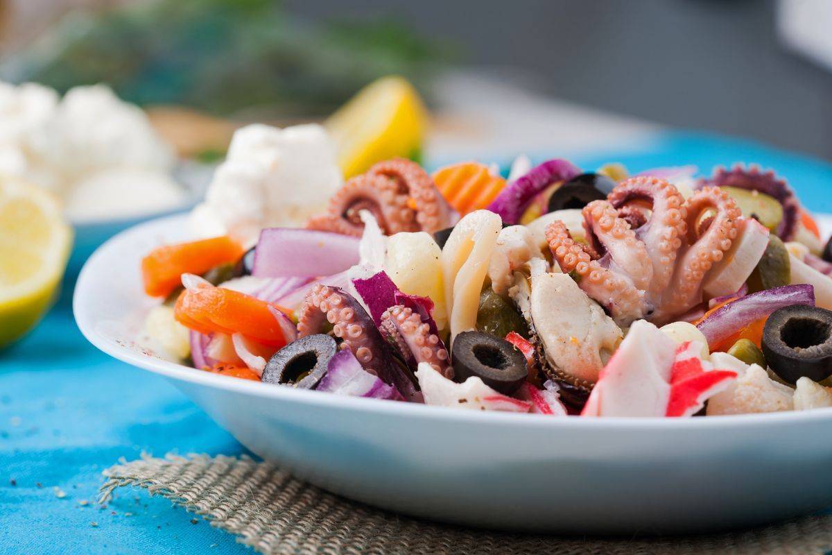 Come Fare L Insalata Di Mare La Ricetta E Alcune Varianti