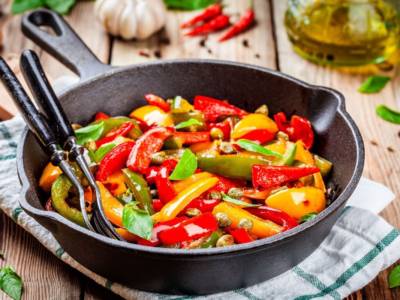 I peperoni fritti sono il contorno perfetto per l’estate: ecco come prepararli!