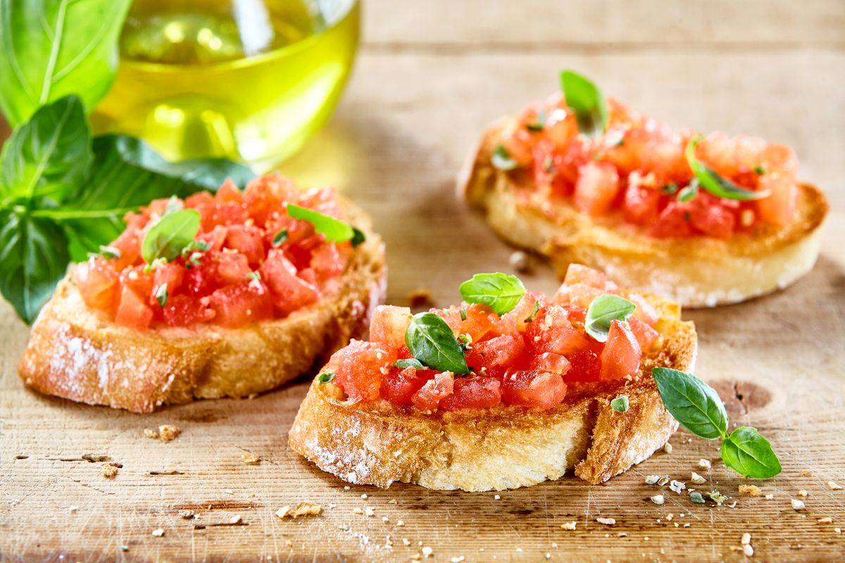 Tomato bruschette