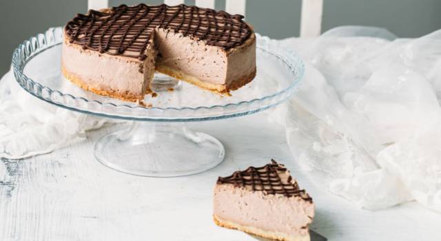 Cheesecake alla Nutella, la torta fredda più golosa che c&#8217;è!