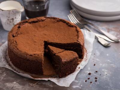 Siete amanti della torta al cioccolato? Ecco 10 ricette che vi faranno volare