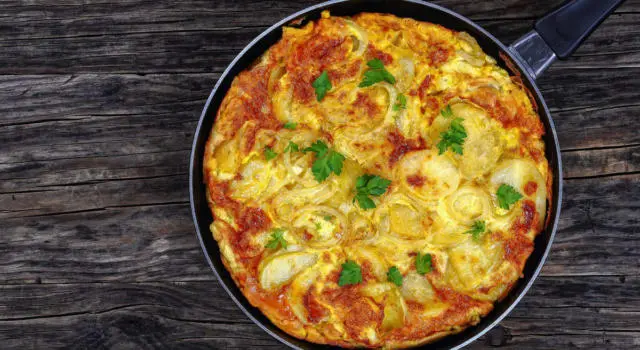 FRITTATA DI CIPOLLE ricetta economica perfetta buonissima