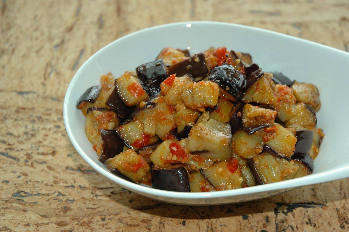 Diced aubergines