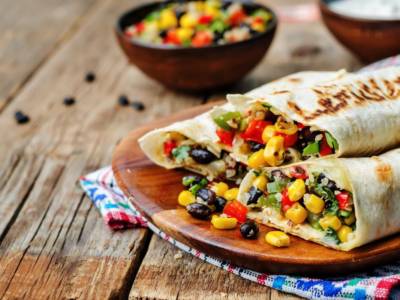 Burrito d’ispirazione messicana ripieno di quinoa, guacamole e verdure!