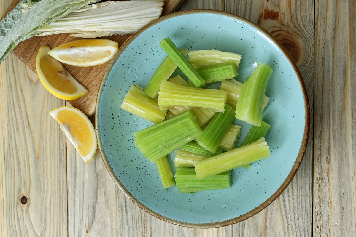 Cardoons cut into clean pieces