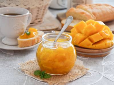 Se cercate una marmellata gustosa ed esotica, dovete provare quella di mango!