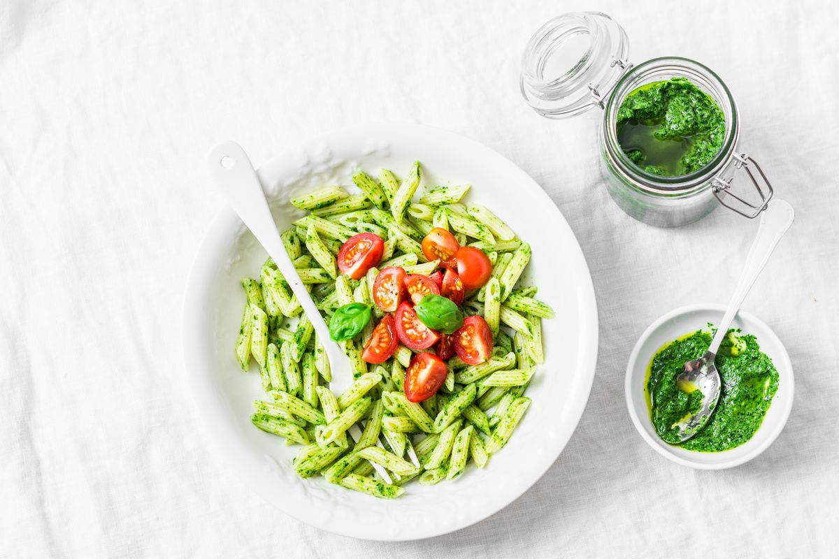 Pasta al pesto di rucola e pomodorini