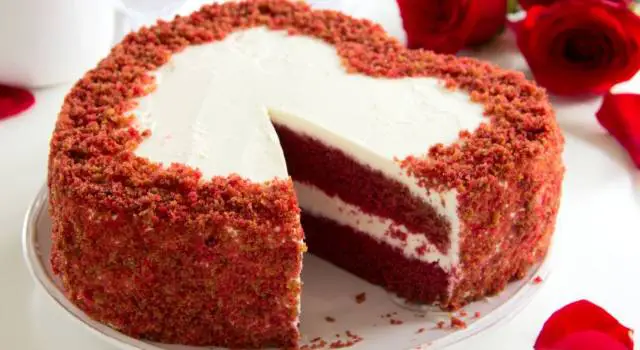 Torta a cuore: ecco come preparare un dolce di San Valentino vegano
