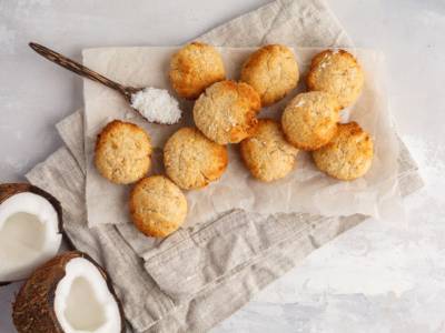 Questi biscotti al cocco senza uova sono incredibili!