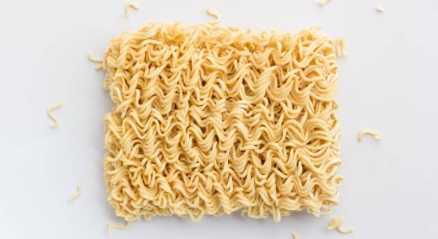 Cosa sono i noodles e come si cucinano?